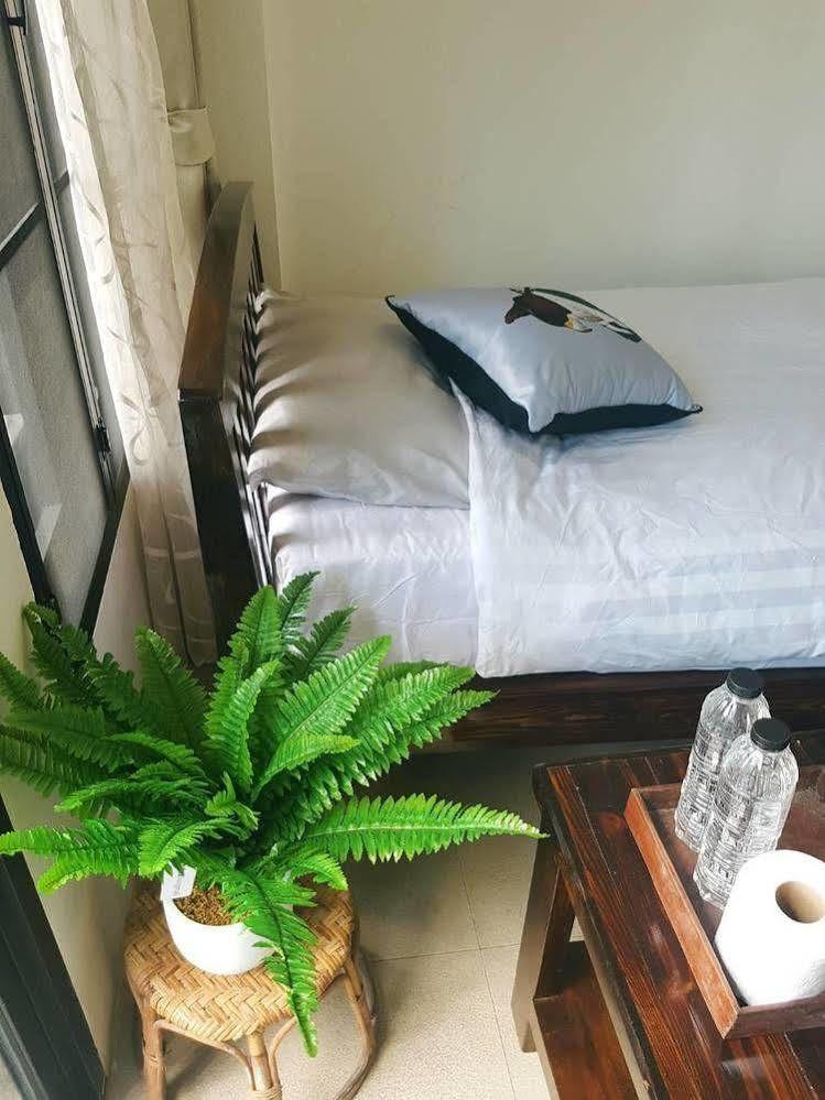 Bakeroom Hostel Chiang Mai Esterno foto